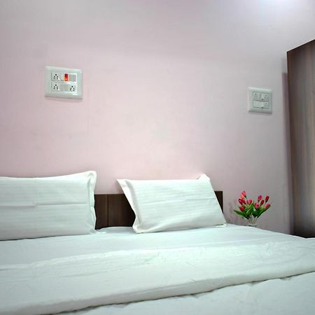 B R Inn Bangalore Dış mekan fotoğraf