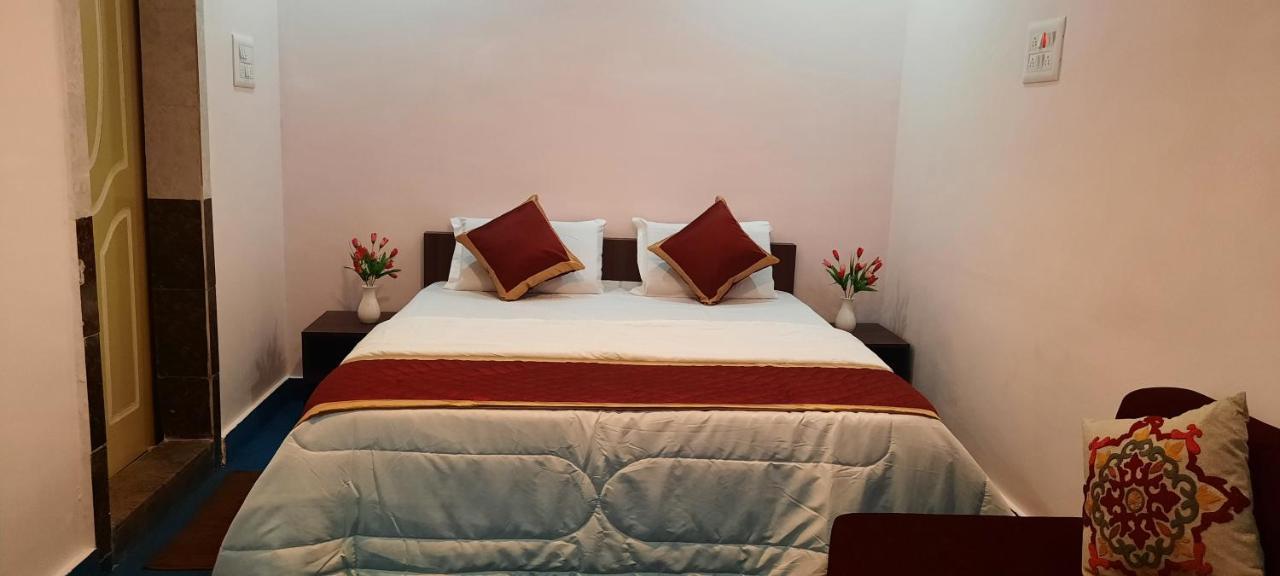 B R Inn Bangalore Dış mekan fotoğraf