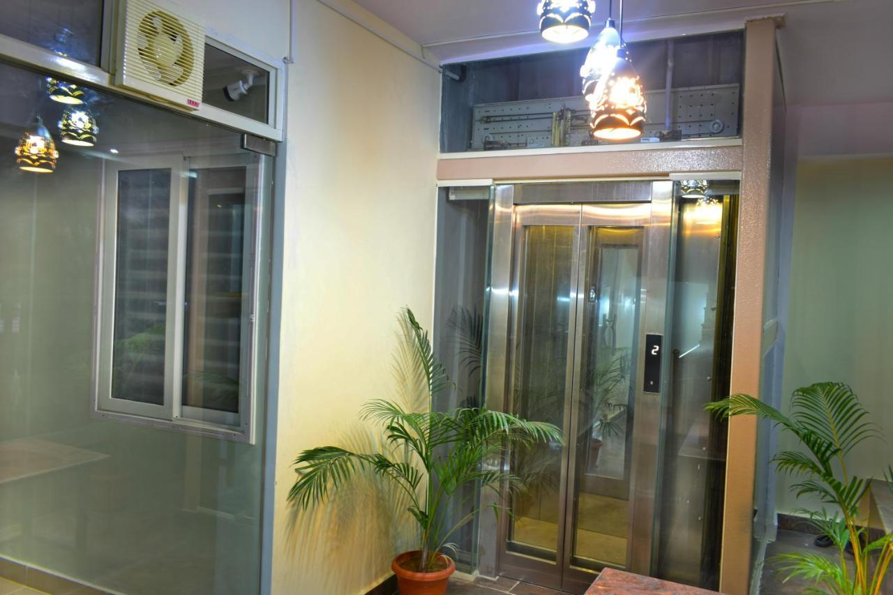 B R Inn Bangalore Dış mekan fotoğraf